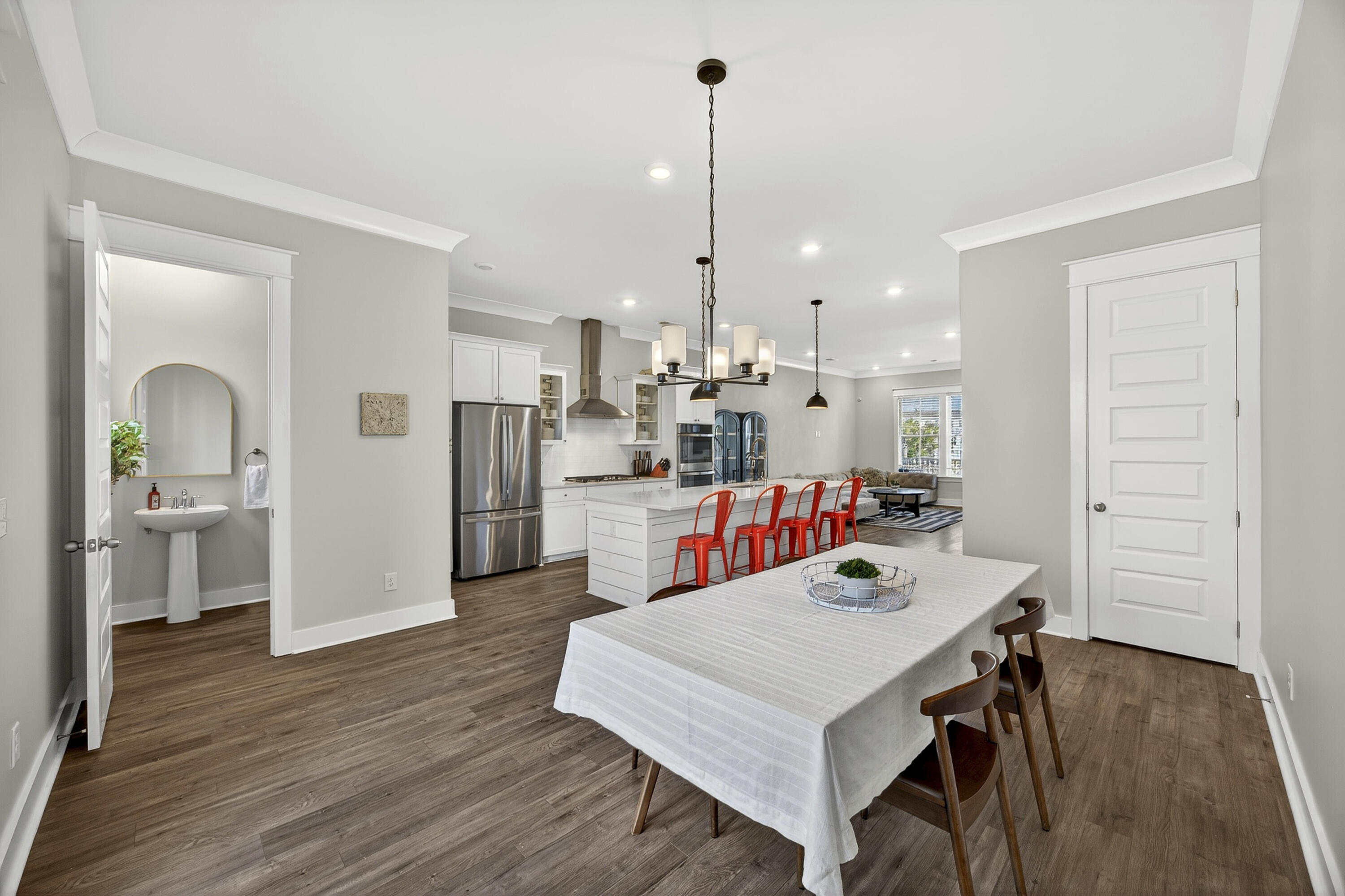 802 Kings Oak Court 4