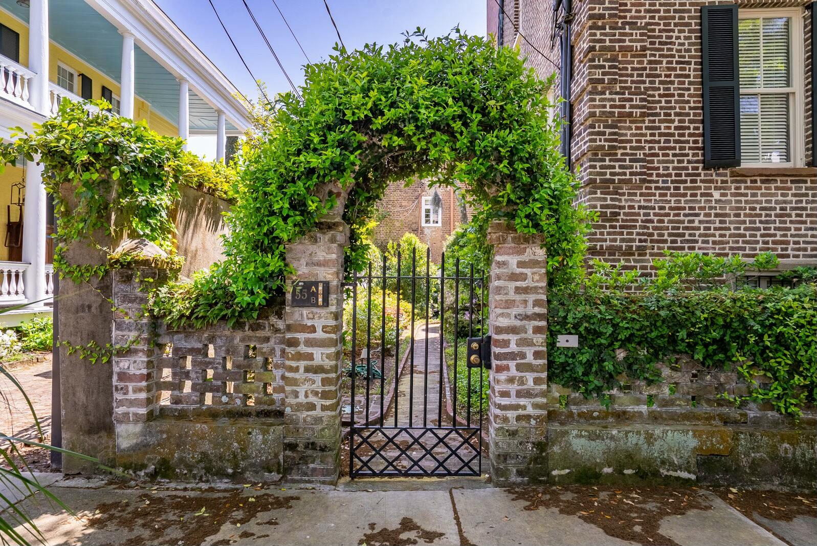 55 Laurens Street A