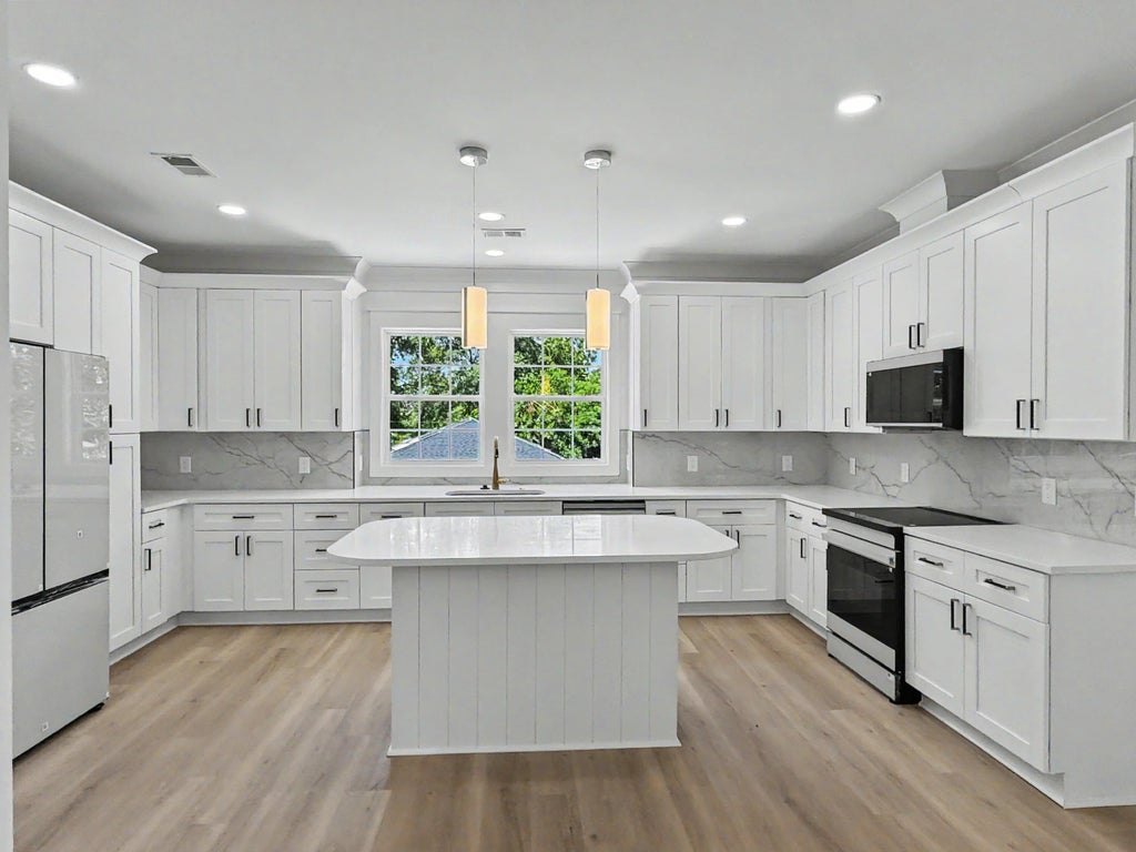 Photo of 2231 Clinton Street, North Charleston, SC 29405 (MLS # 26022667)