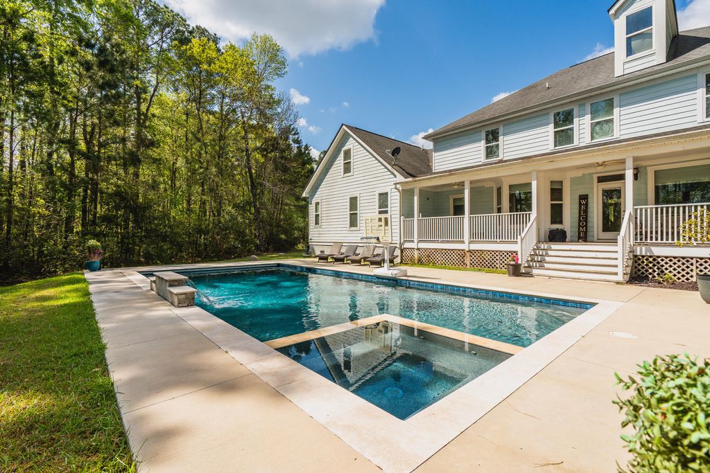 Photo of 4207 Cottage Grove Court, Summerville, SC 29483 (MLS # 26009790)