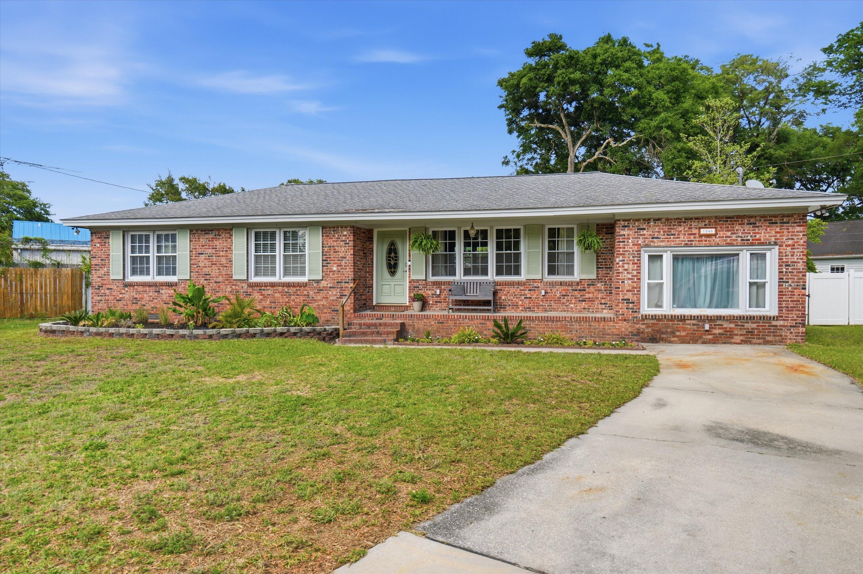 1246 Honeysuckle Lane