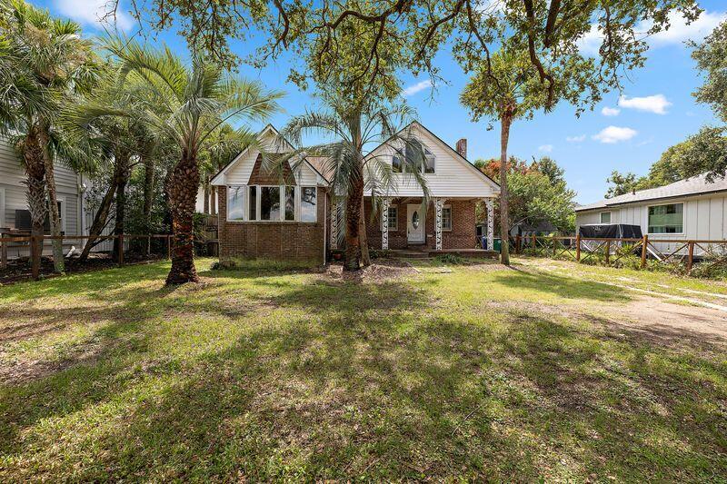 Photo of 512 Palm Boulevard, Isle of Palms, SC 29451 (MLS # 26024839)