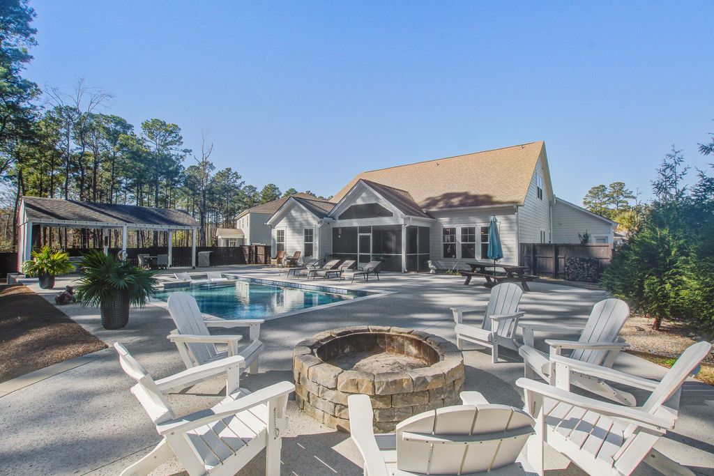 Photo of 421 Bowstring Drive, Huger, SC 29450 (MLS # 26001860)