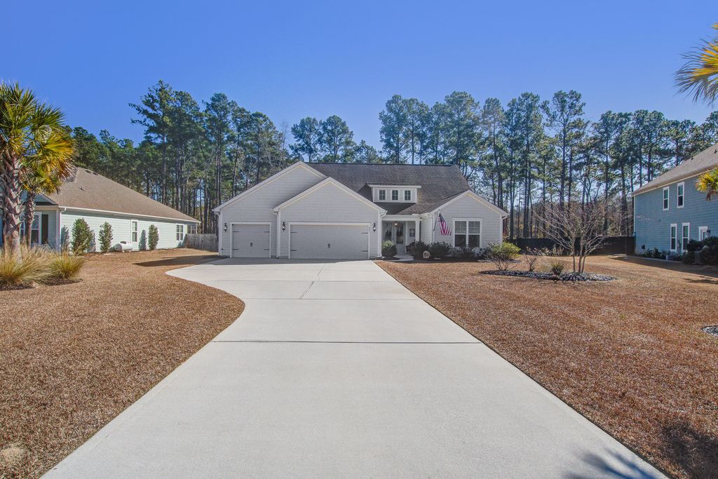 Photo of 421 Bowstring Drive, Huger, SC 29450 (MLS # 26001860)