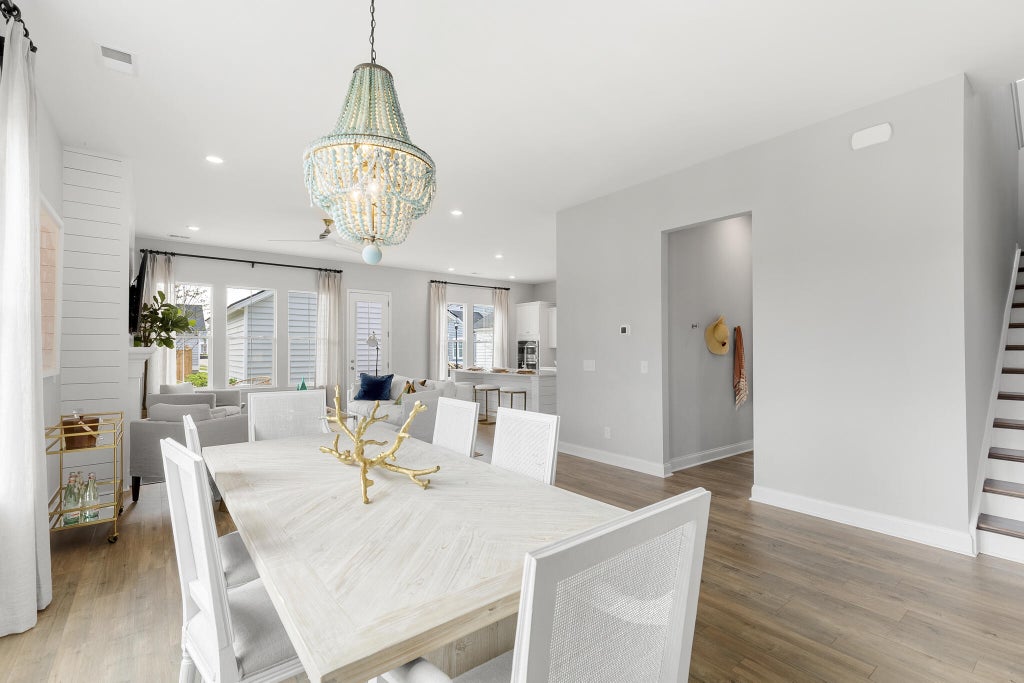 Photo of 105 Ingleside Drive, Summerville, SC 29486 (MLS # 26018943)
