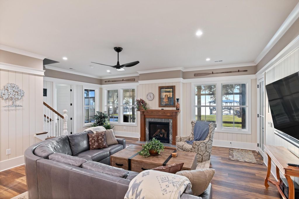 Photo of 909 Butter Road, Bonneau, SC 29431 (MLS # 26000157)