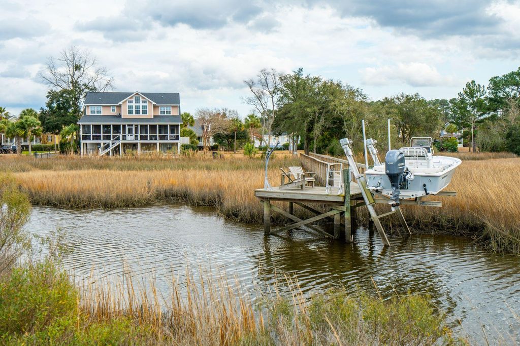 Photo of 529 Two Mile Run, Johns Island, SC 29455 (MLS # 26004097)