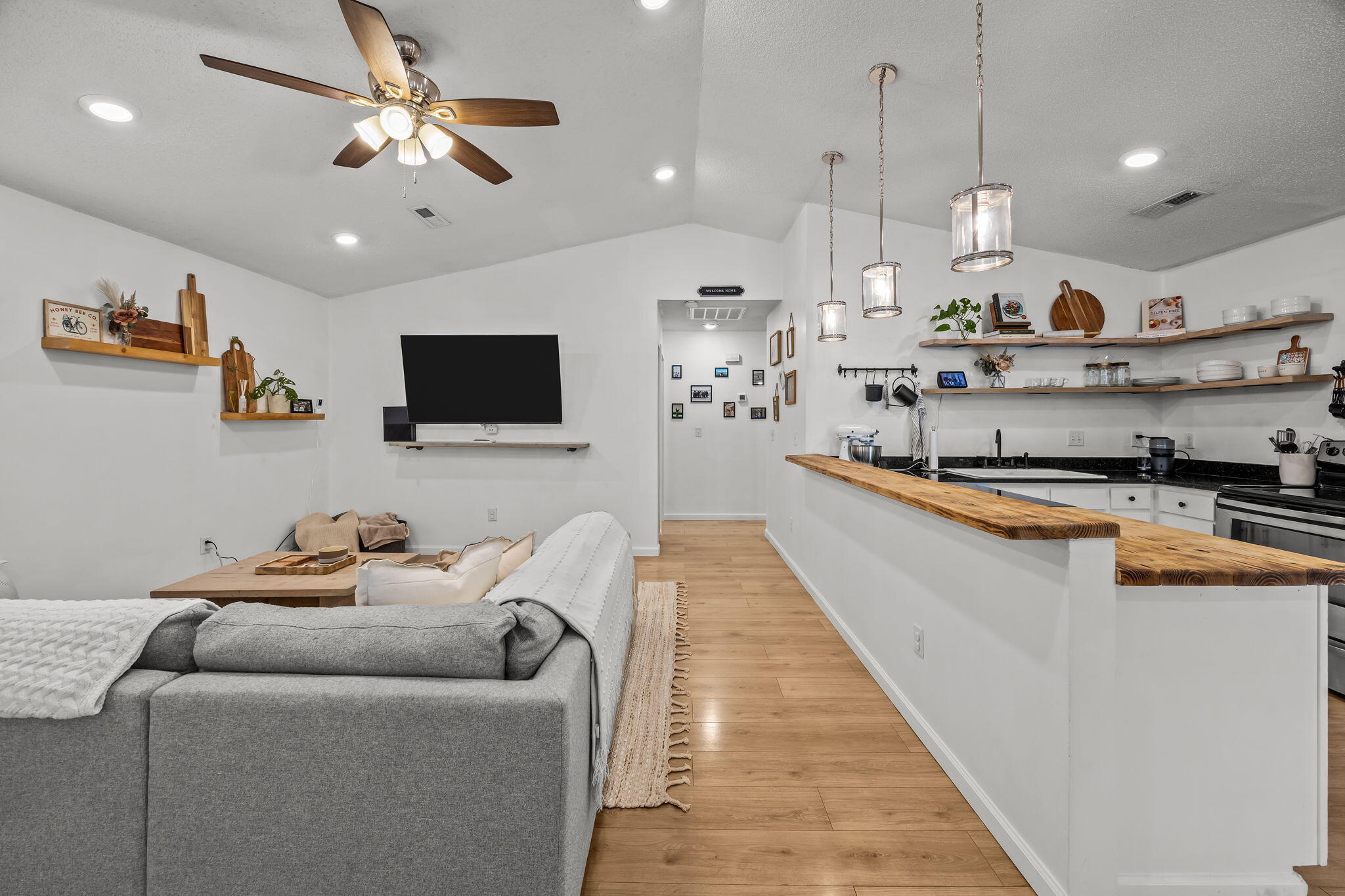 1019 Douglas Wayne Road