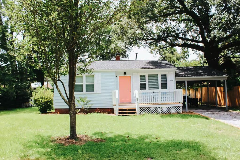 Photo of 156 Williams Street, Beaufort, SC 29902 (MLS # 26012578)