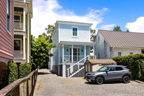 Photo of 162 Spring Street #D, Charleston, SC 29403 (MLS # 26018073)
