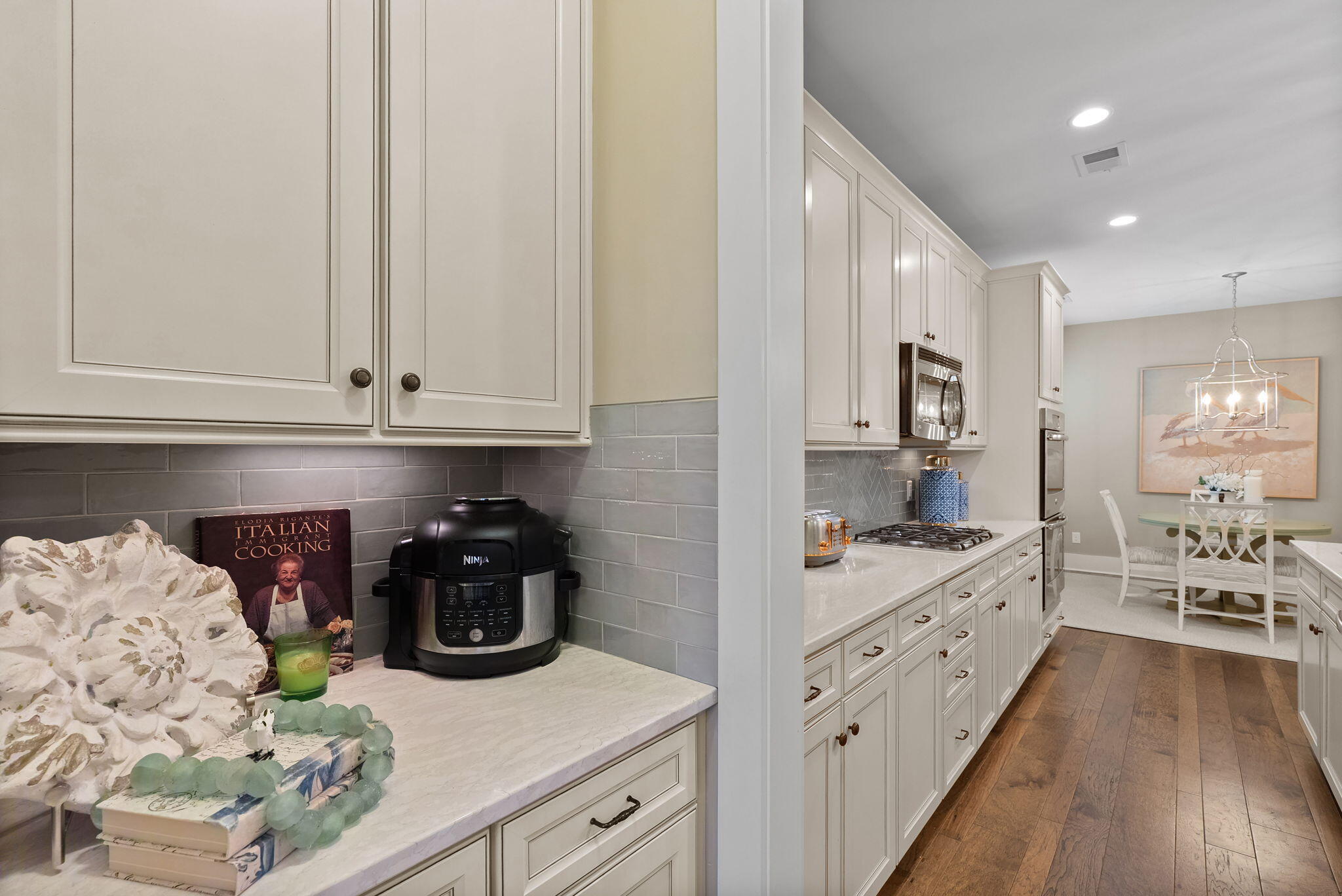 3010 Cross Vine Lane