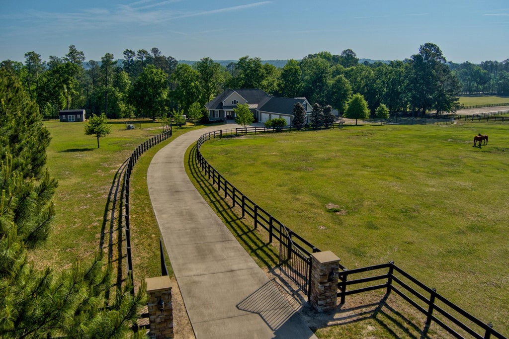 Photo of 463 Anderson Pond RD, Aiken, SC 29803 (MLS # 26026958)