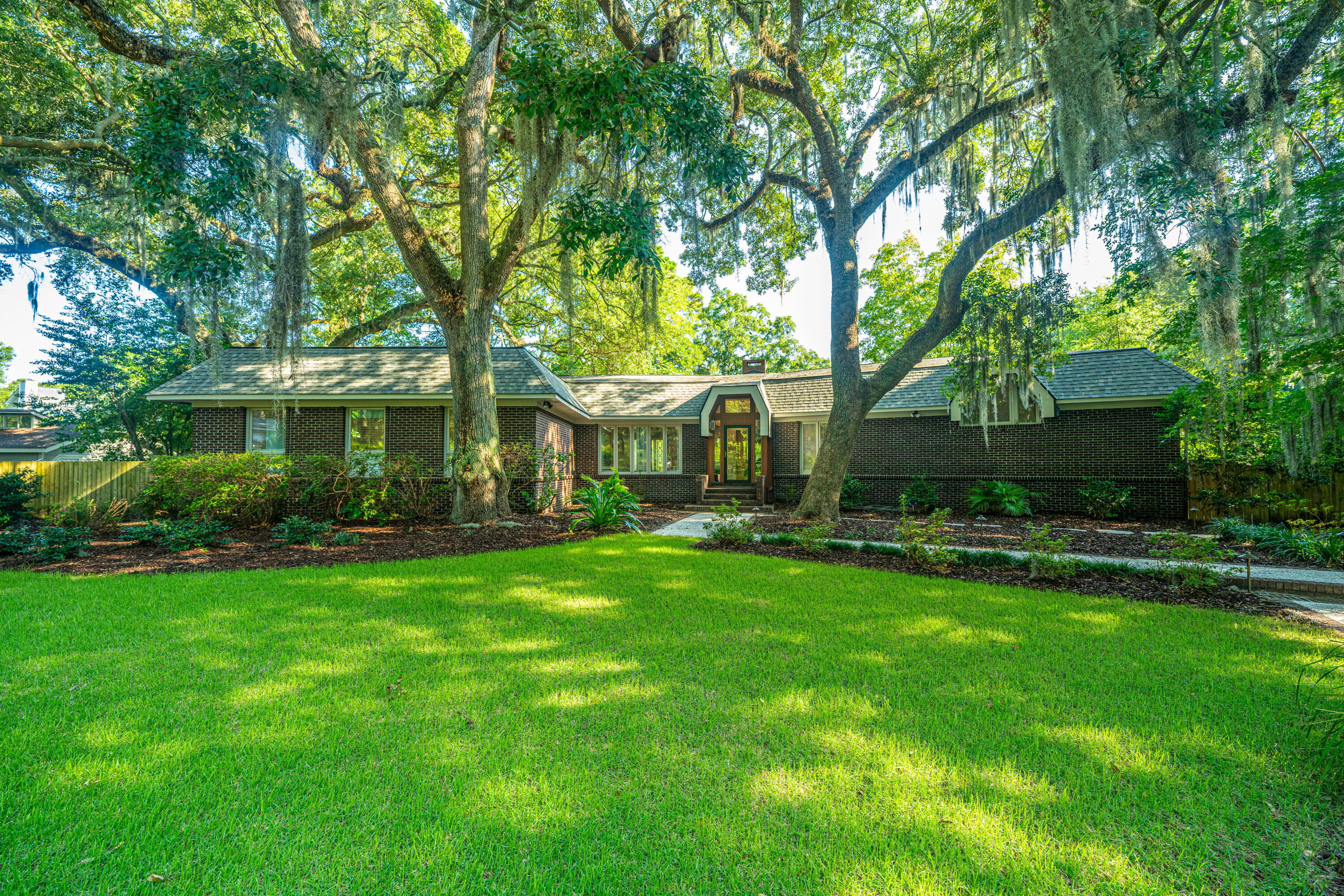 View Mount Pleasant, SC 29464 house