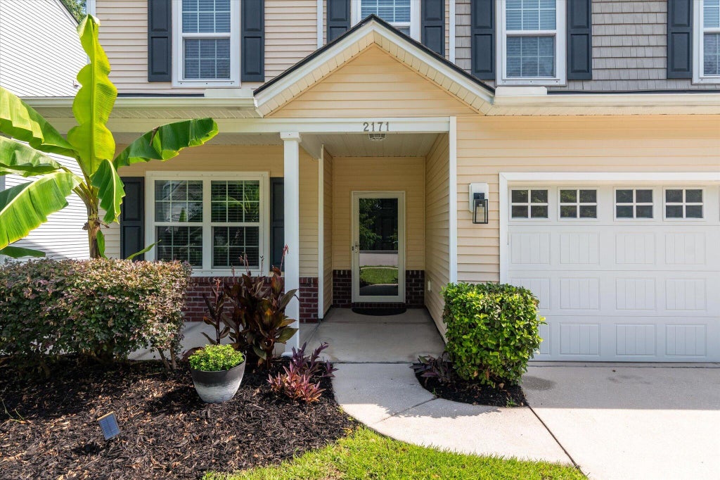 Photo of 2171 Gammon Street, Charleston, SC 29414 (MLS # 26023256)