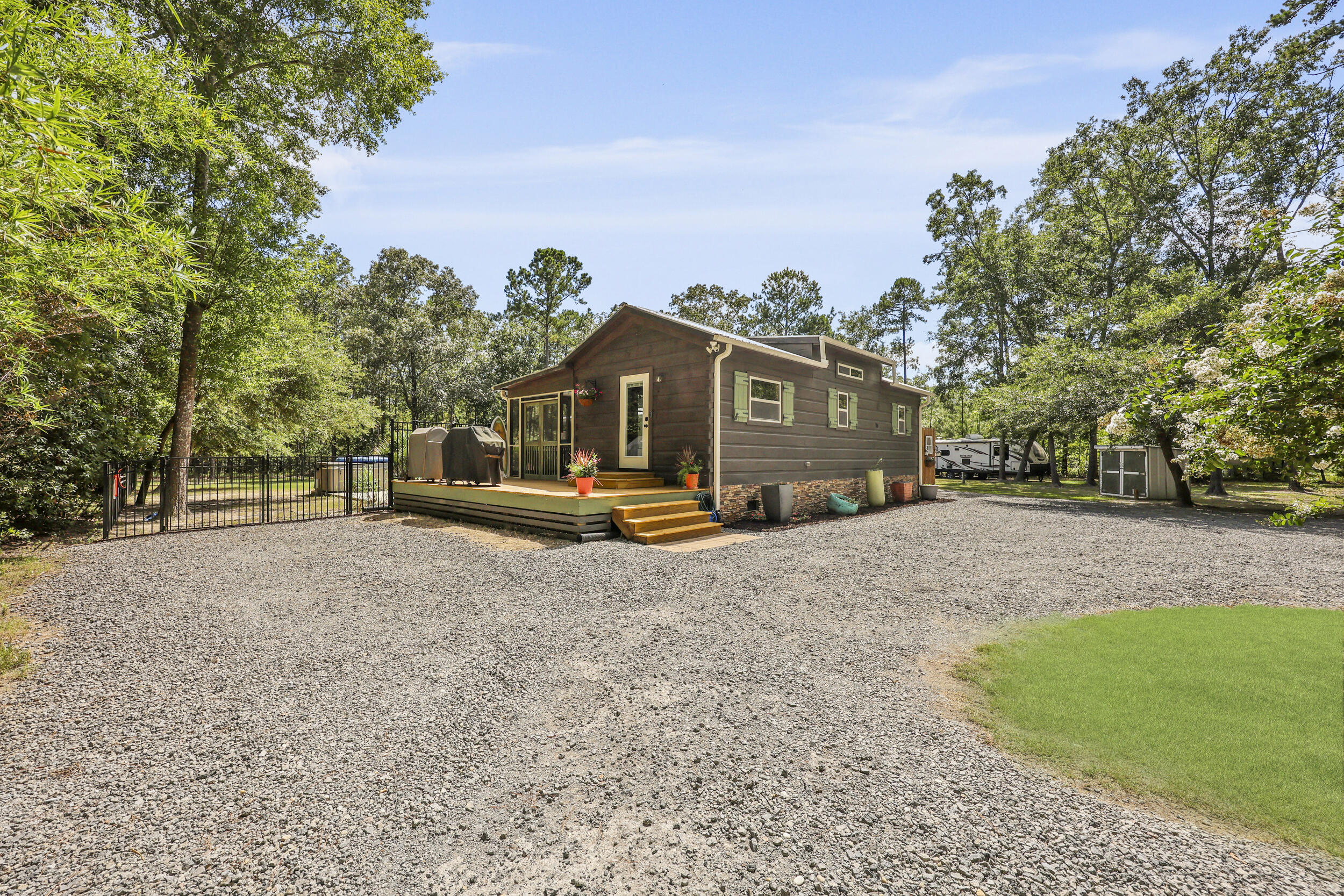 8013 Little Britton Road