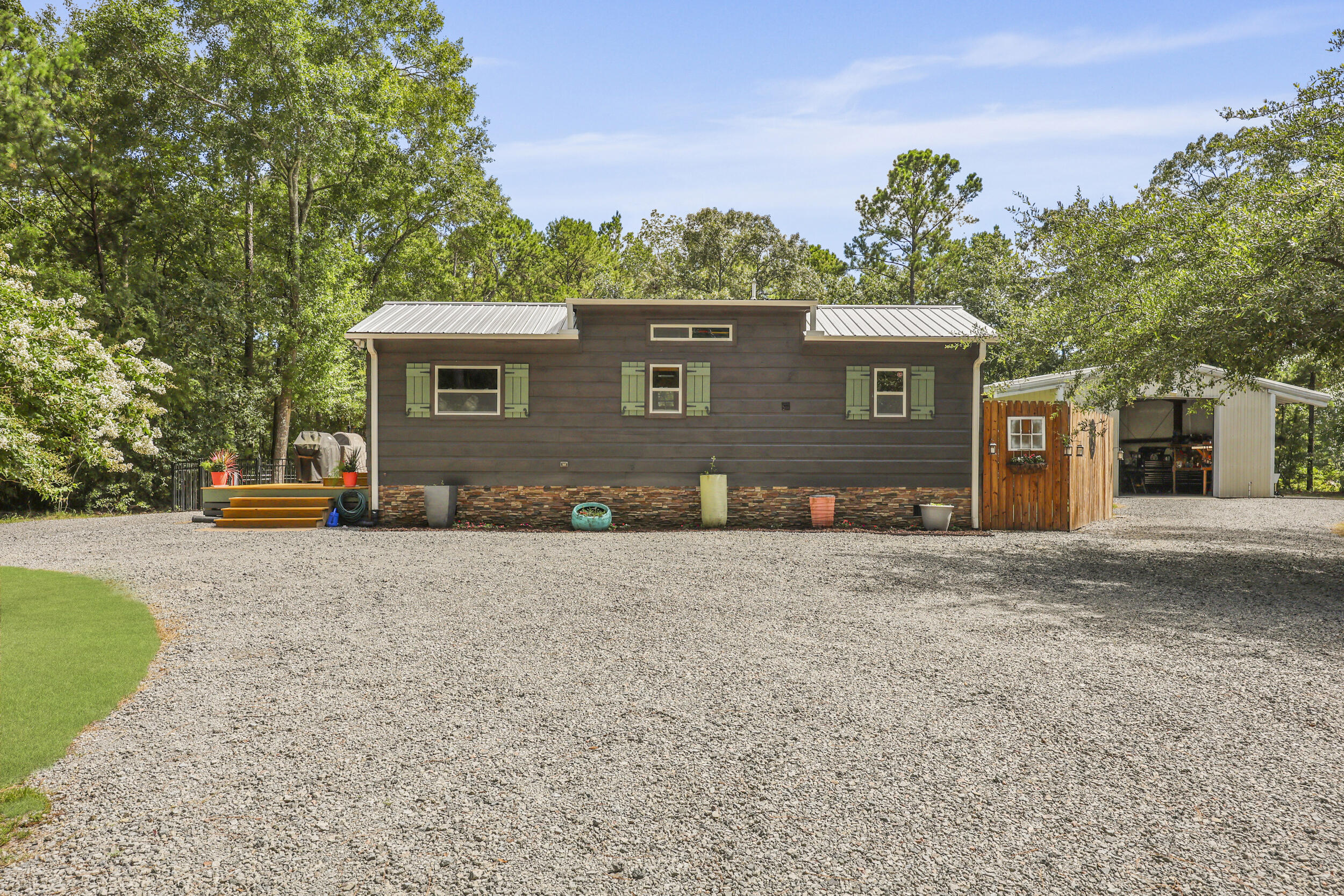 8013 Little Britton Road