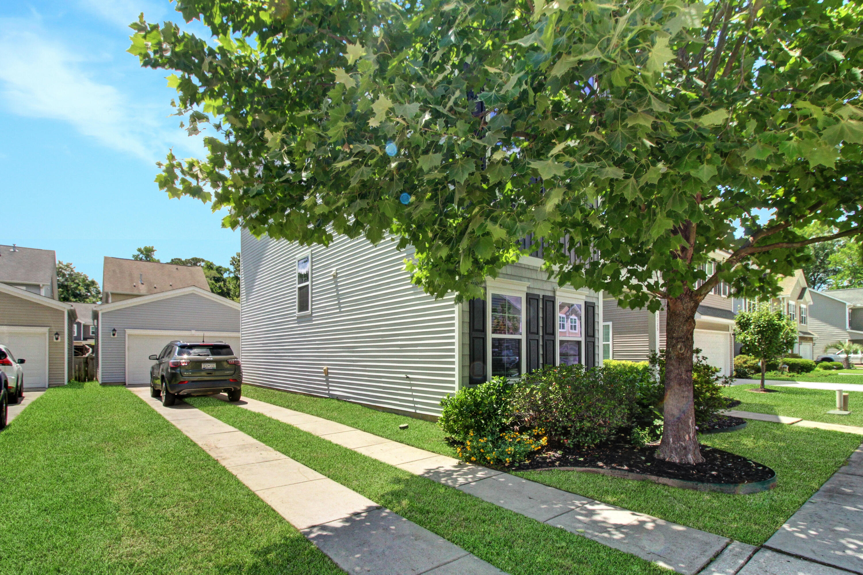2025 Maybelles Lane