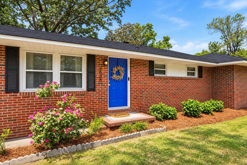Photo of 2638 Dellwood Avenue, North Charleston, SC 29405 (MLS # 26026279)