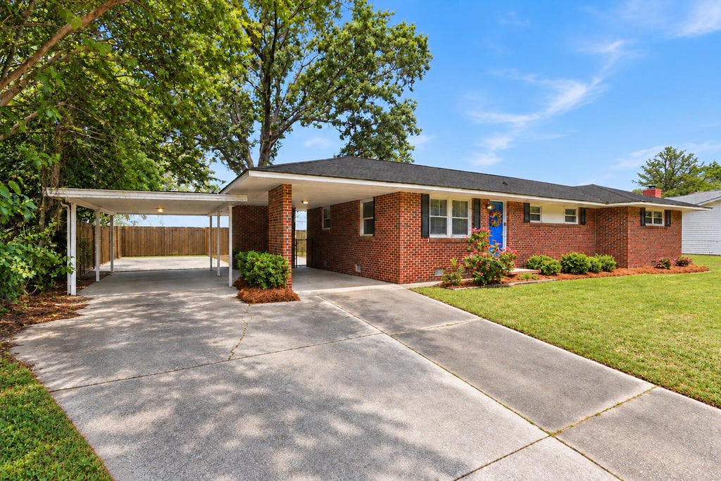 Photo of 2638 Dellwood Avenue, North Charleston, SC 29405 (MLS # 26026279)