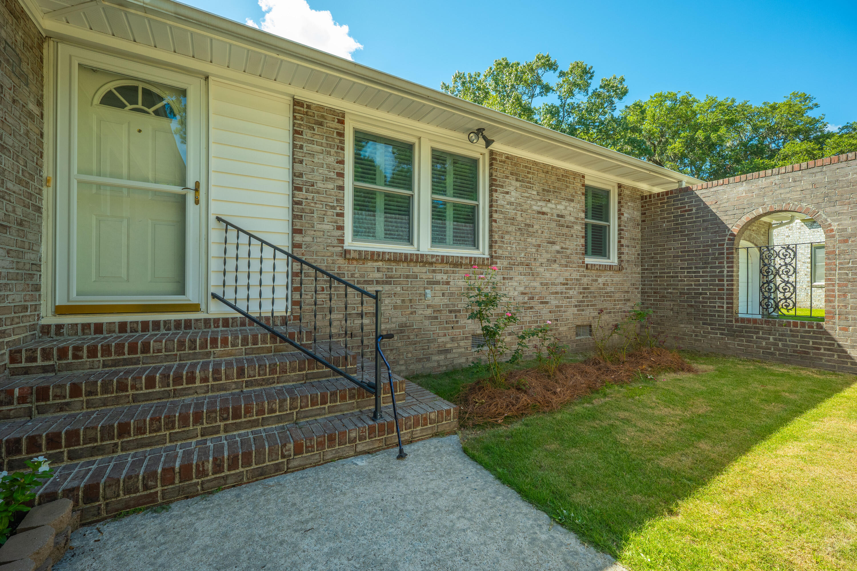 1019 Yeamans Hall Road