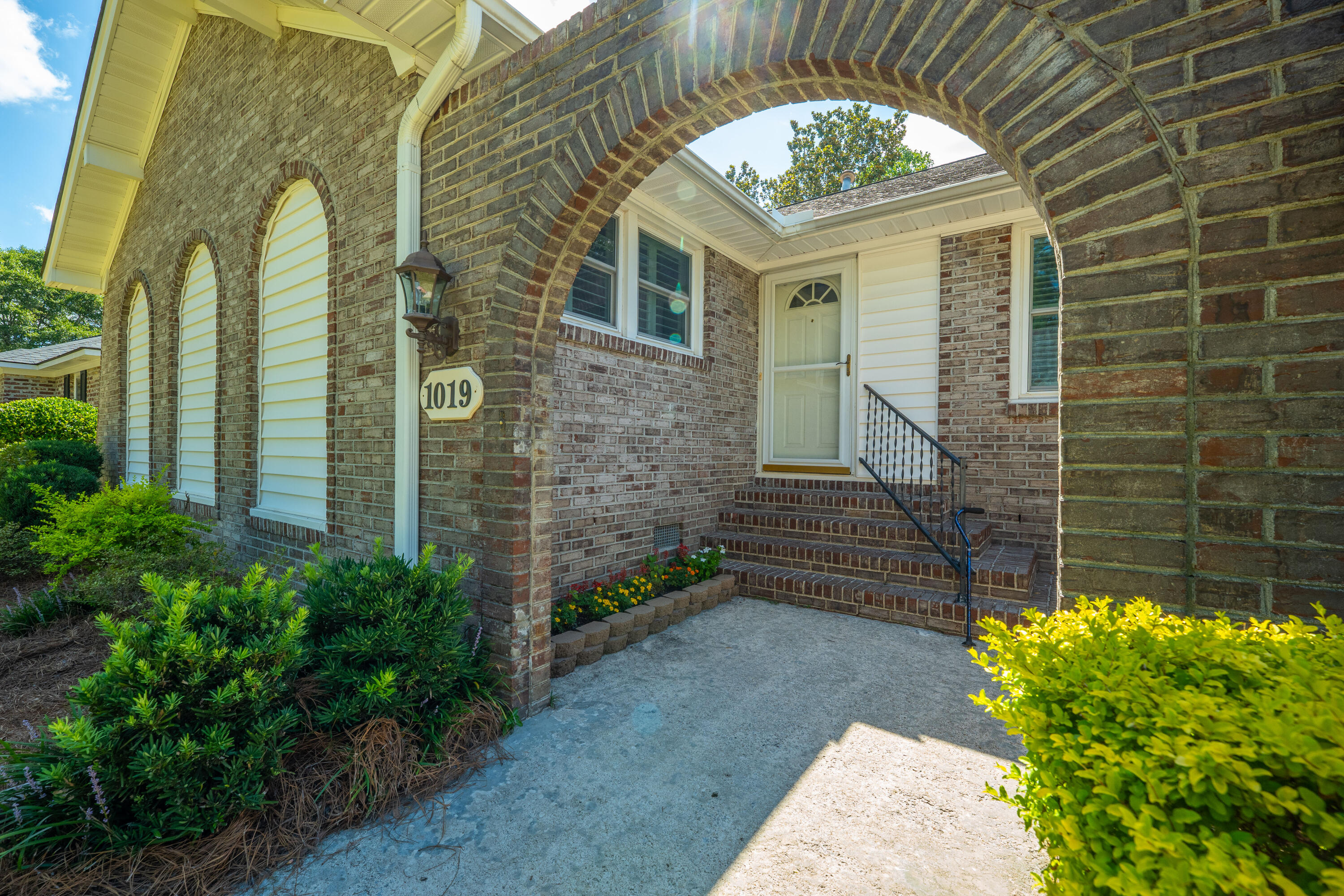 1019 Yeamans Hall Road