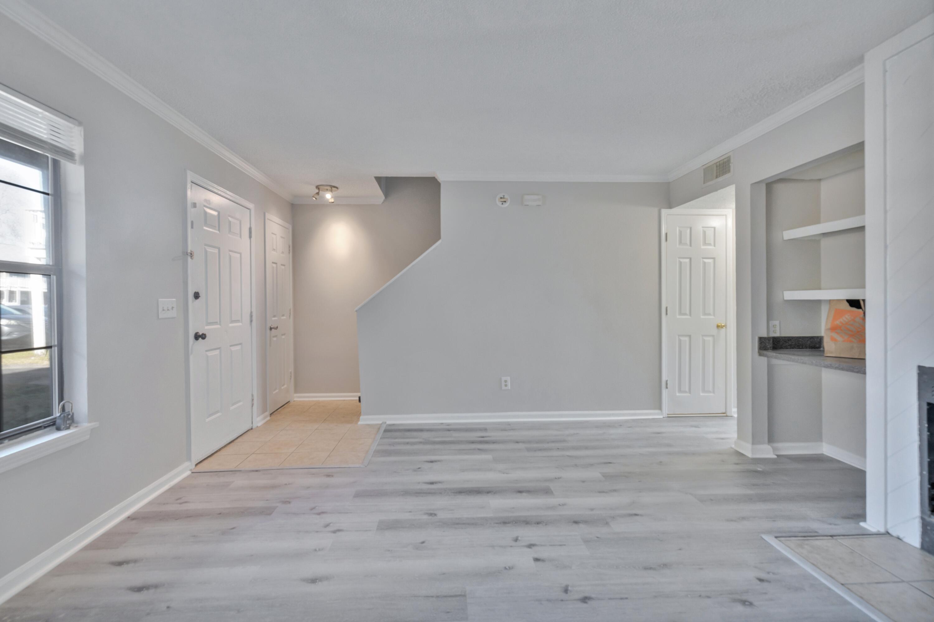 2447 Woodstock Avenue