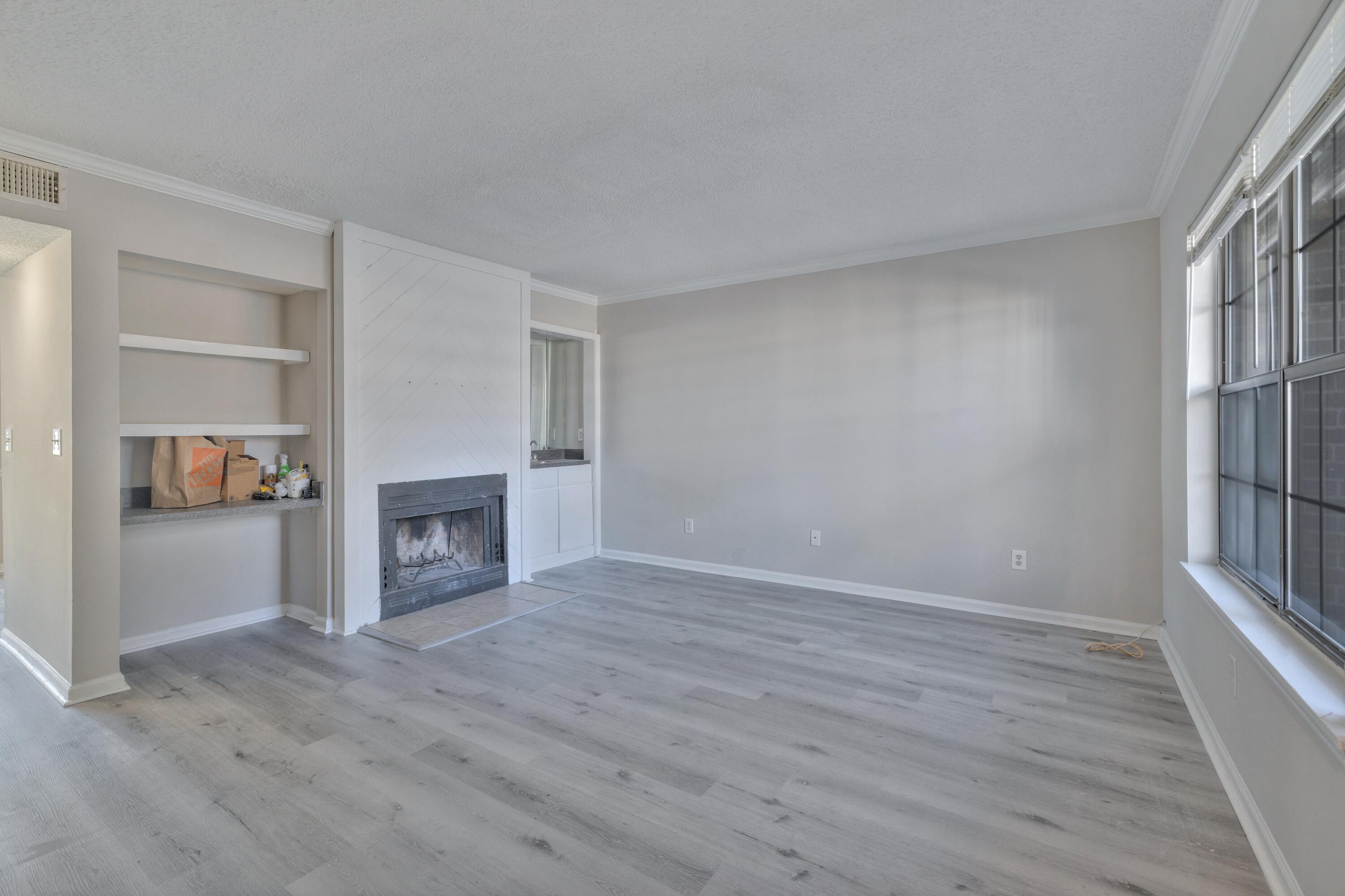 2447 Woodstock Avenue