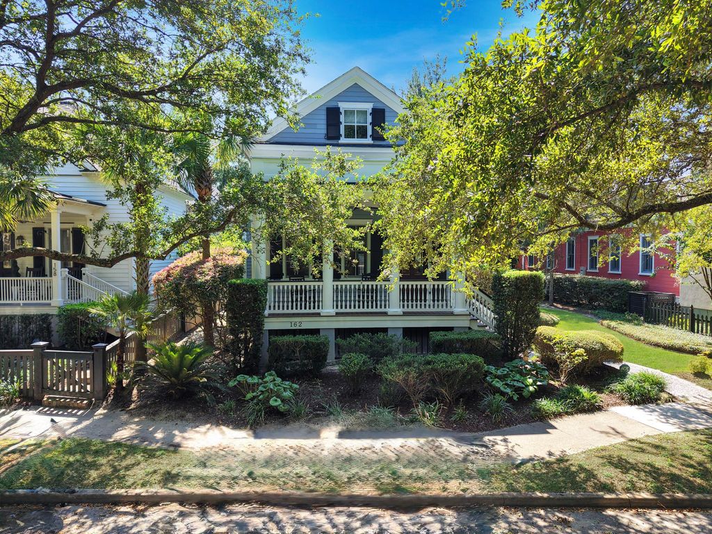 Photo of 162 N Shelmore Boulevard, Mount Pleasant, SC 29464 (MLS # 25025584)