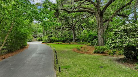 Photo of 619 Beaten Path, Charleston, SC 29412 (MLS # 26012299)