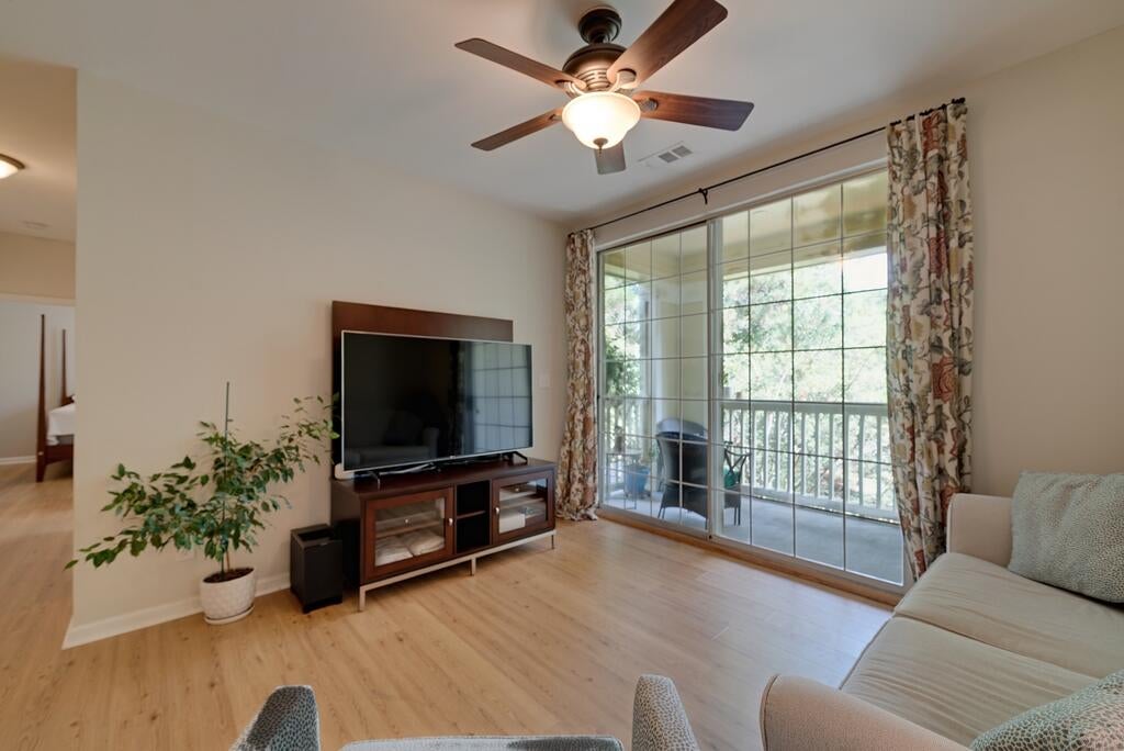 1600 Long Grove Drive 1126