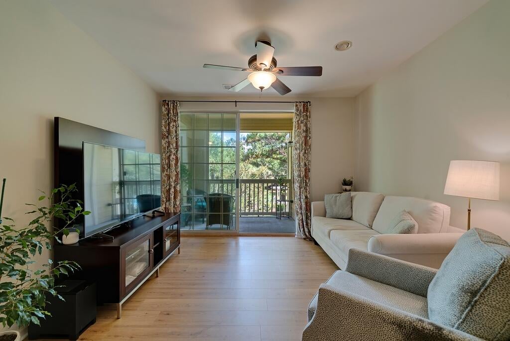 1600 Long Grove Drive 1126