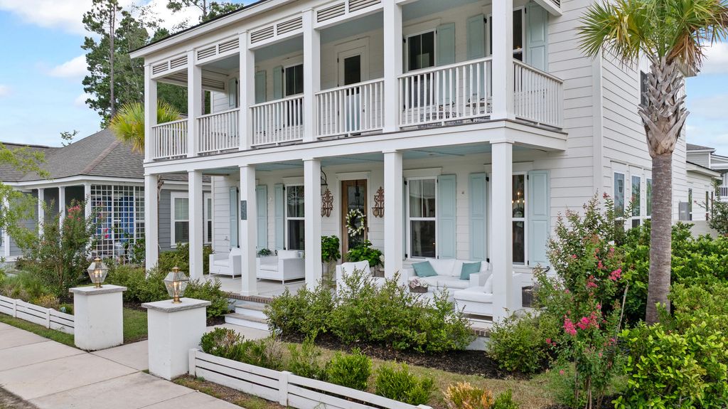 Photo of 197 Winding Branch Drive, Summerville, SC 29486 (MLS # 25019035)