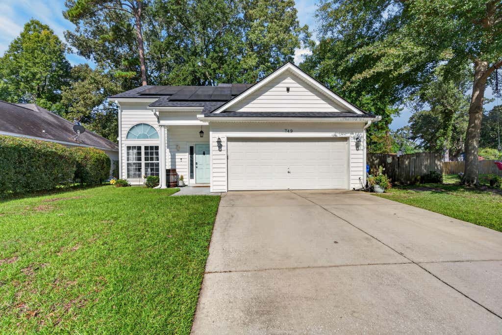 Photo of 749 Bunkhouse Drive, Charleston, SC 29414 (MLS # 26023690)