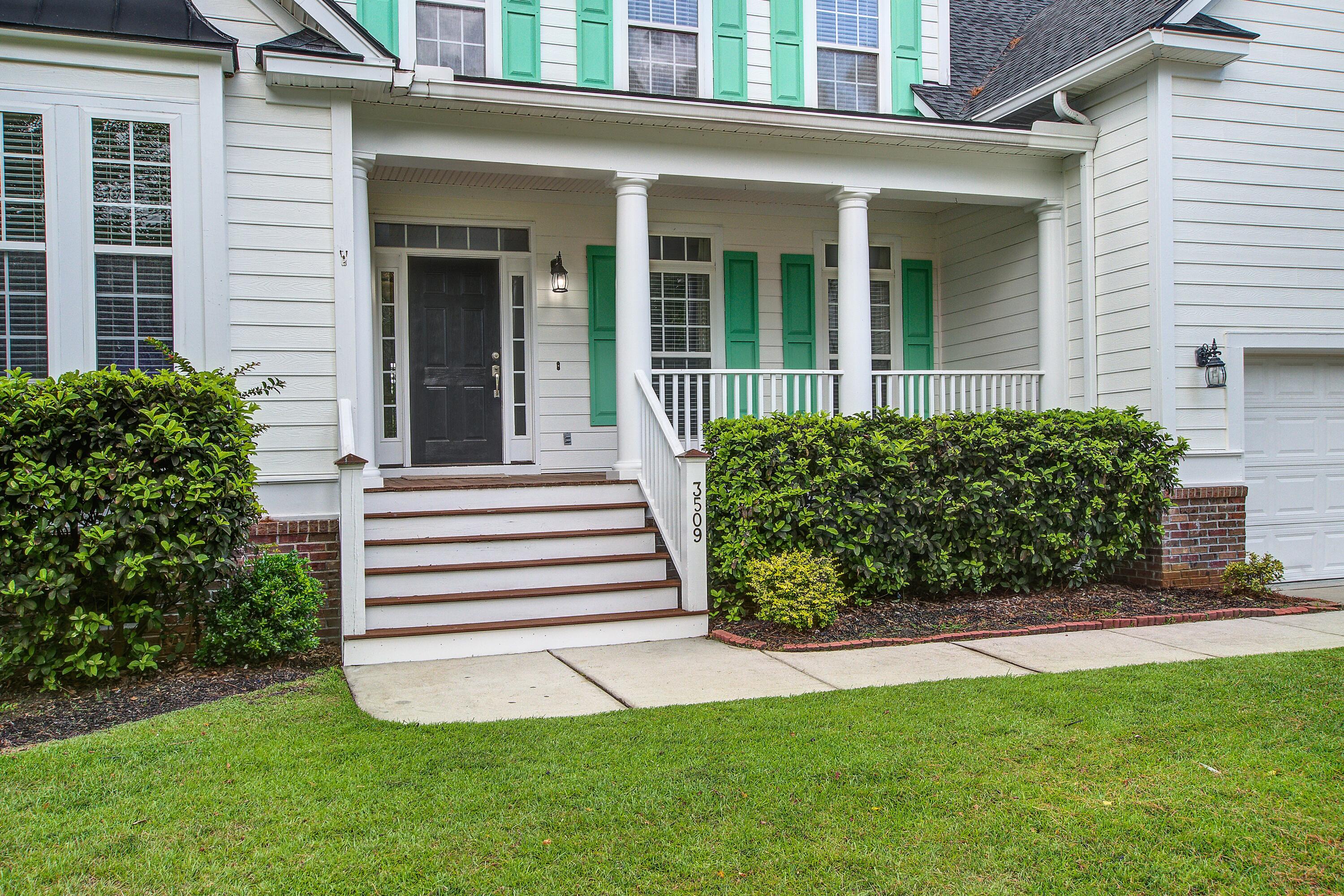 3509 Flowering Oak Way