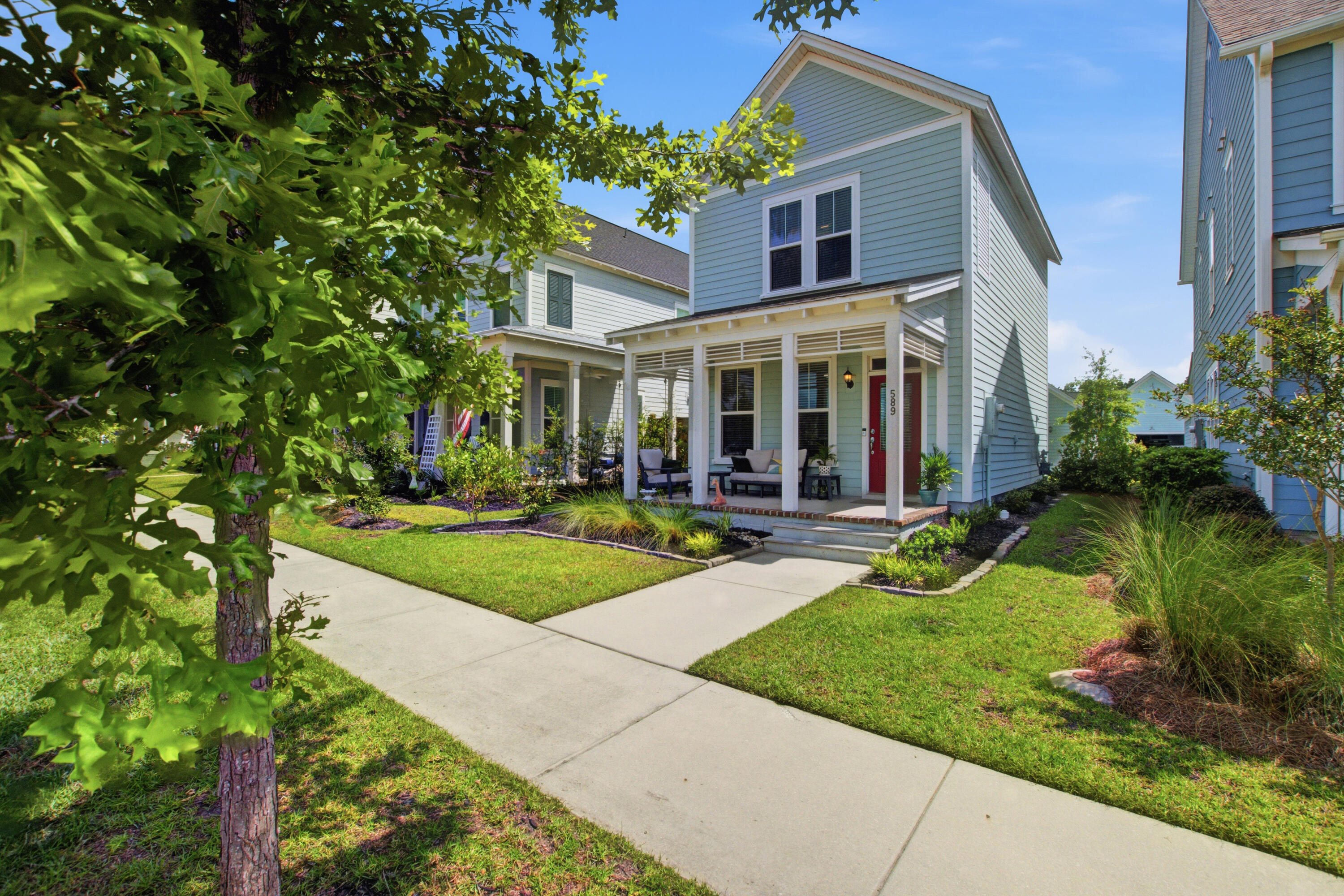589 Blueway Avenue