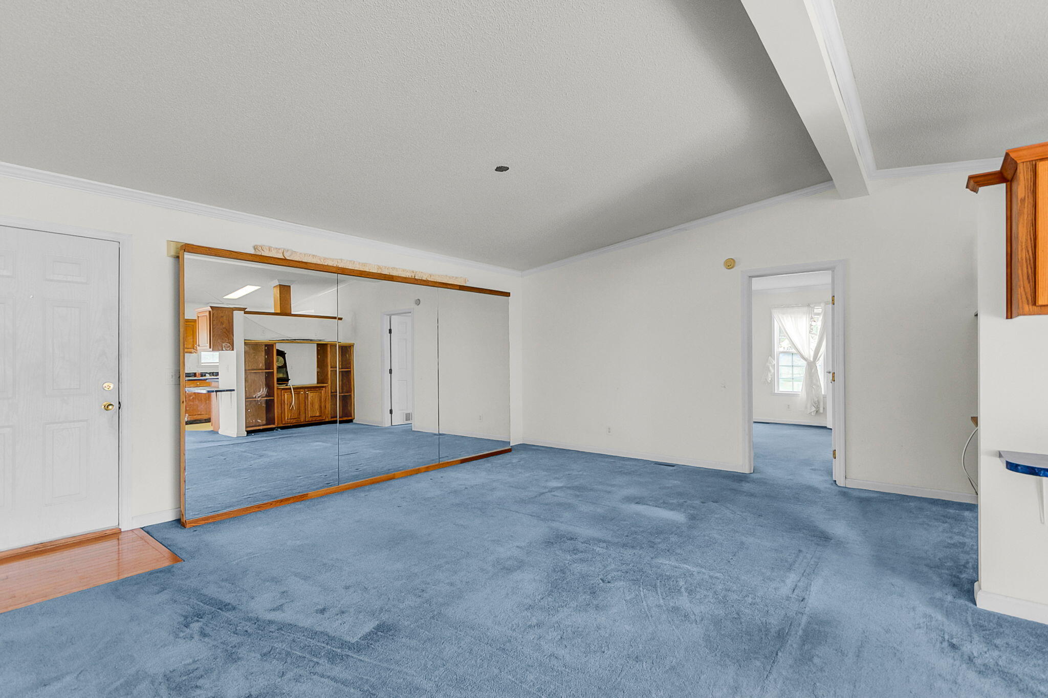 115 Decker Court