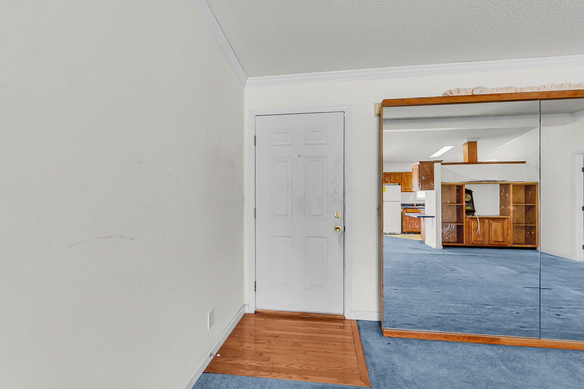 115 Decker Court