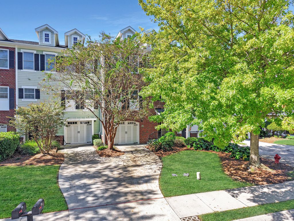 Photo of 212 Etiwan Pointe Drive #115-5, Mount Pleasant, SC 29464 (MLS # 25028262)