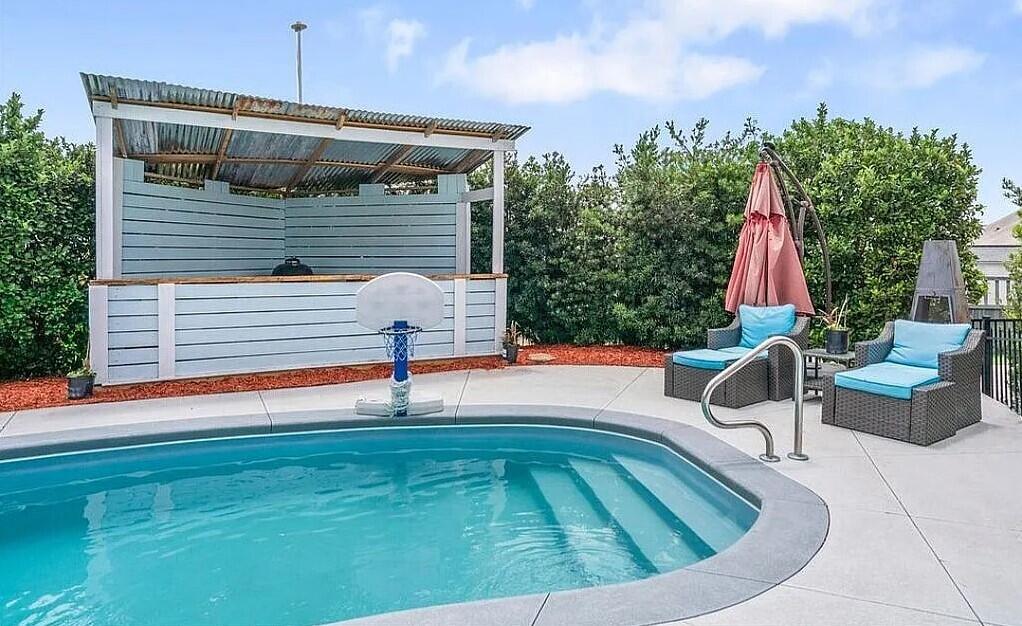 216 Foxbank Plantation Boulevard