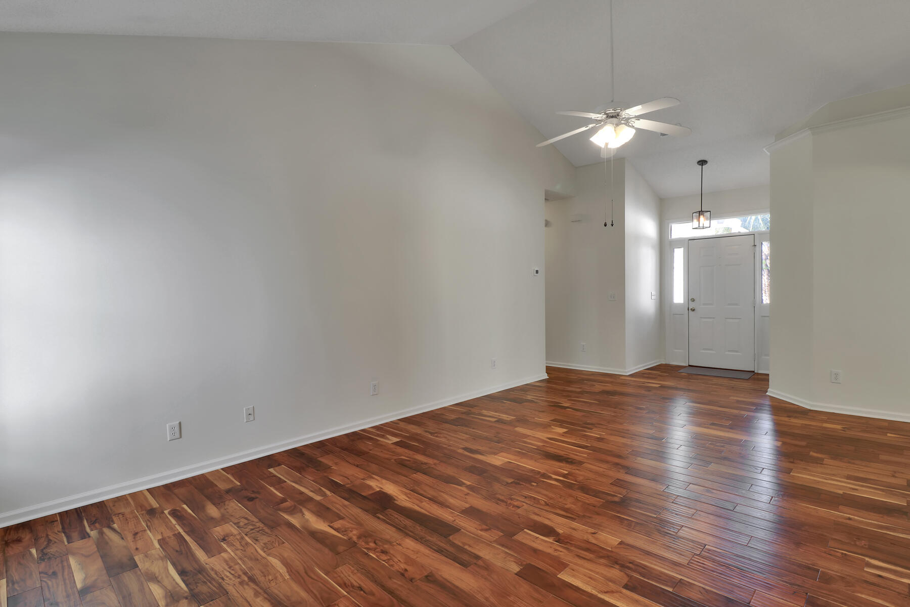 434 S Piazza Court