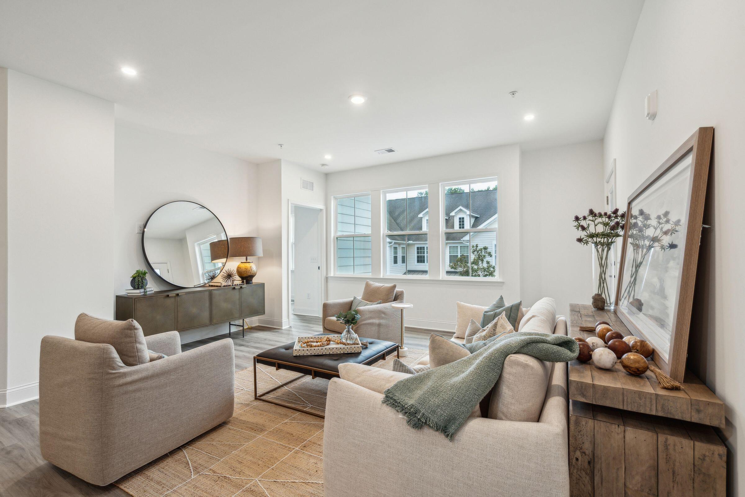 501 Raes Court 203