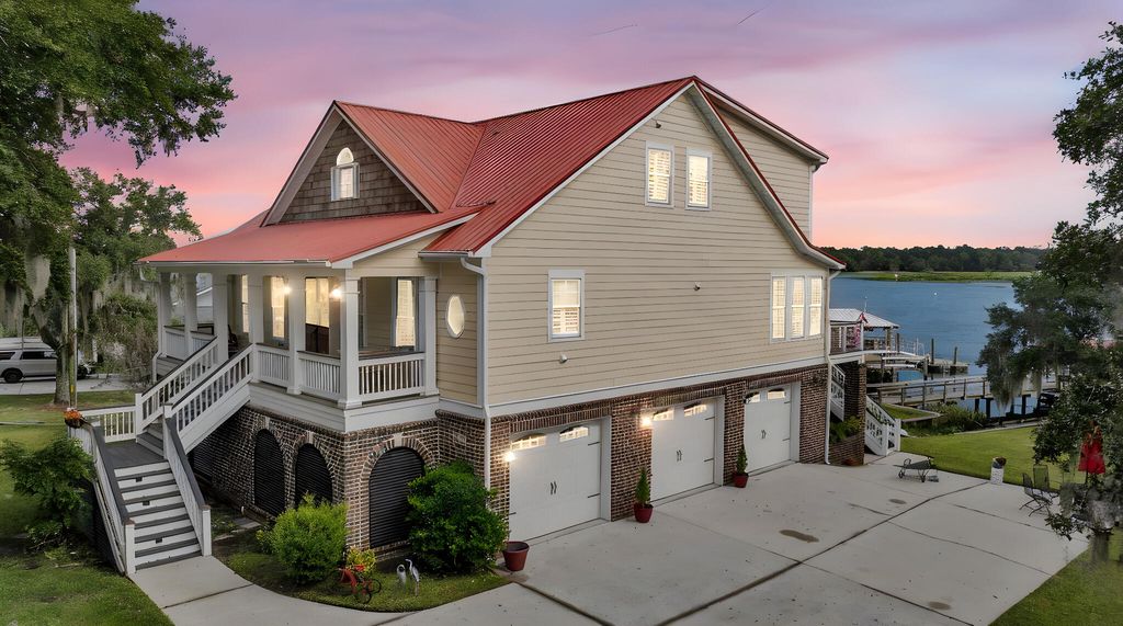 Photo of 1811 Teal Road, Moncks Corner, SC 29461 (MLS # 25027988)