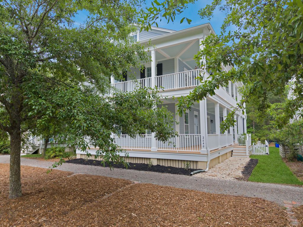 Photo of 2840 Rivertowne Parkway, Mount Pleasant, SC 29466 (MLS # 26012485)
