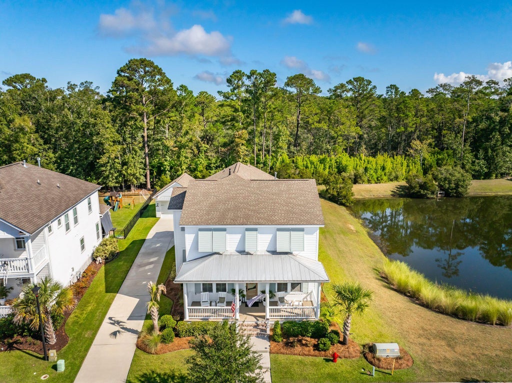 Photo of 3909 Maidstone Drive, Mount Pleasant, SC 29466 (MLS # 26027390)