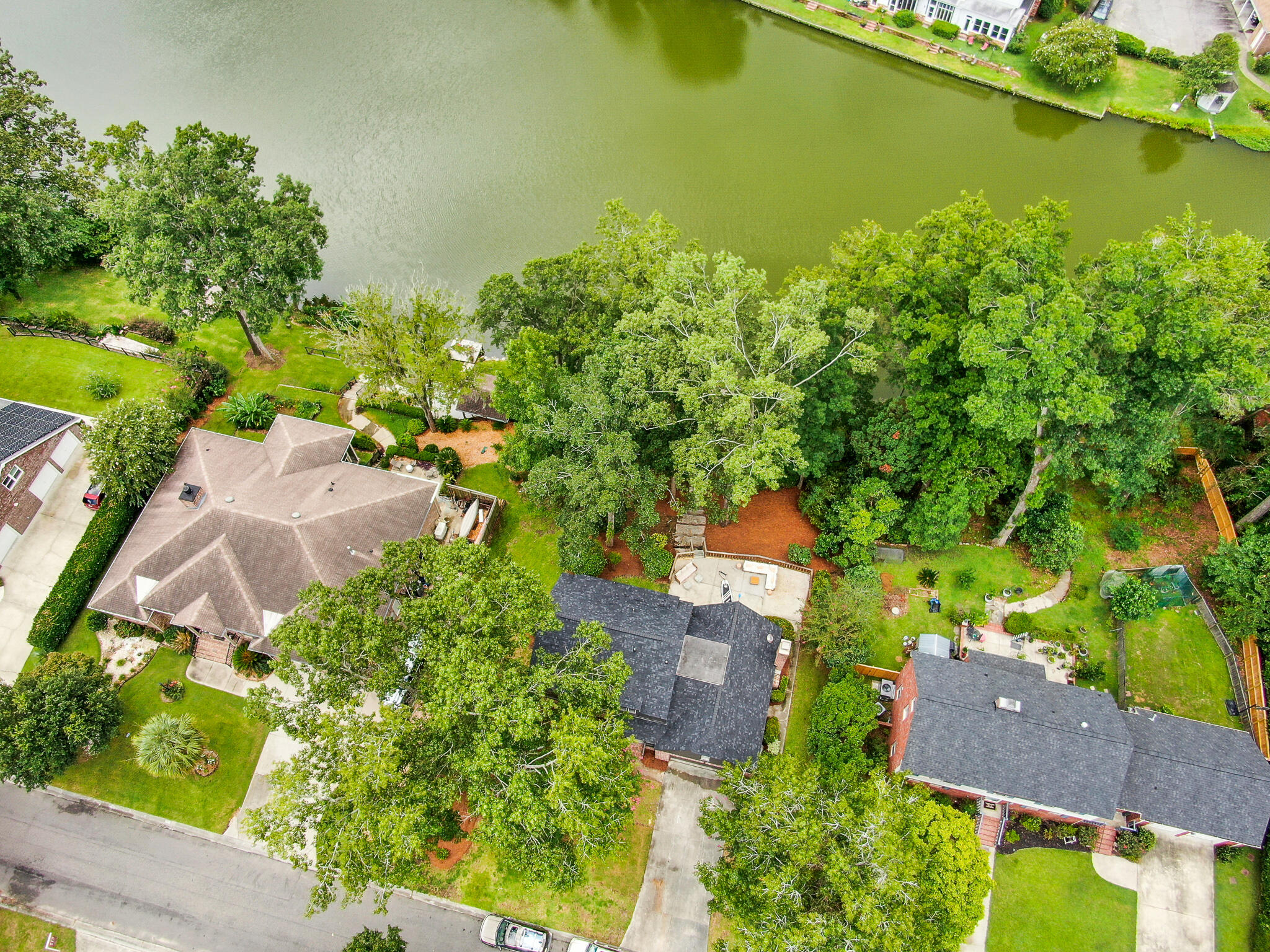 108 Lakeview Drive