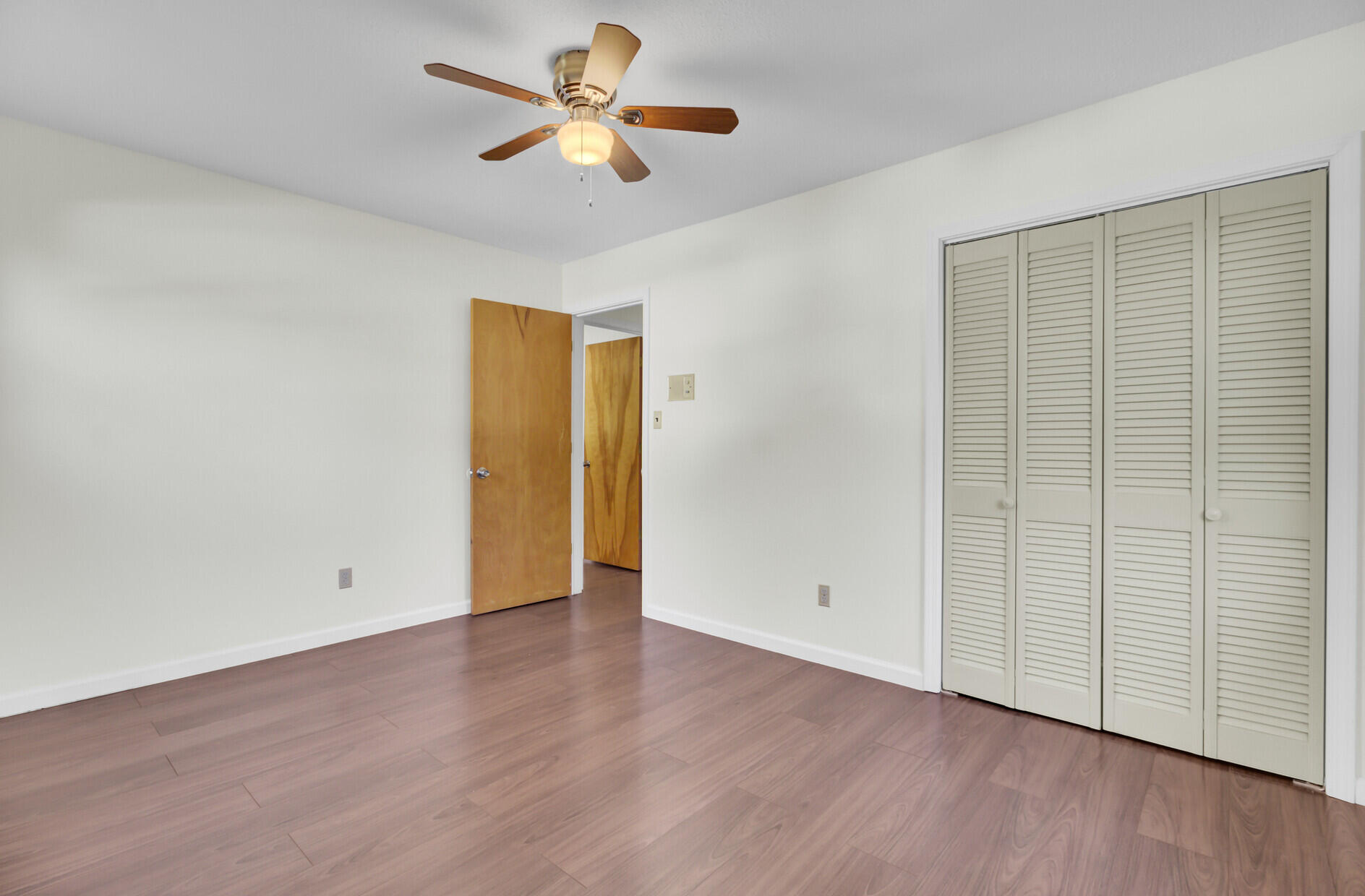 Summerville, South Carolina 29485, United States, 3 Bedrooms Bedrooms, ,2 BathroomsBathrooms,Residential,Contingent,93896