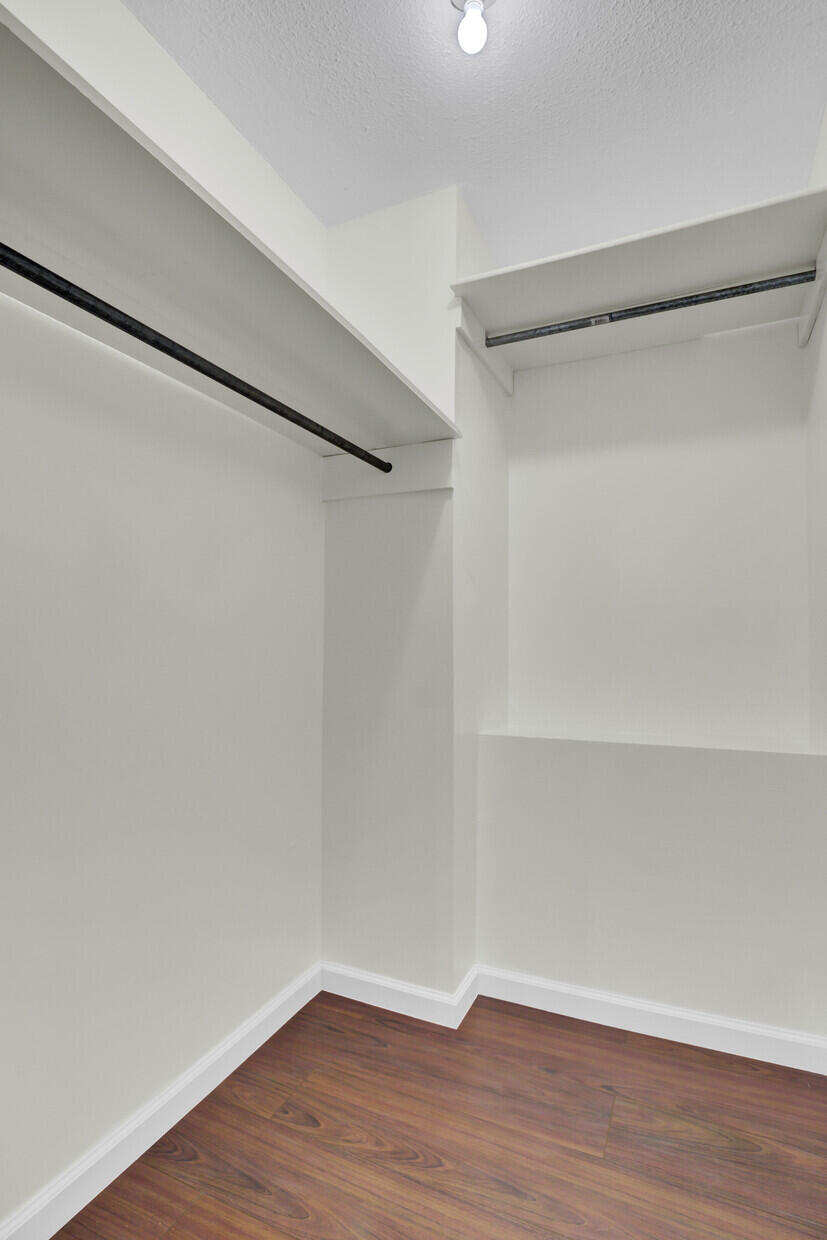 Summerville, South Carolina 29485, United States, 3 Bedrooms Bedrooms, ,2 BathroomsBathrooms,Residential,Contingent,93896