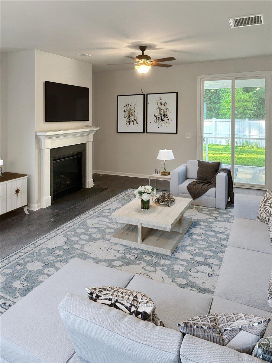 3956 Treebranch Circle