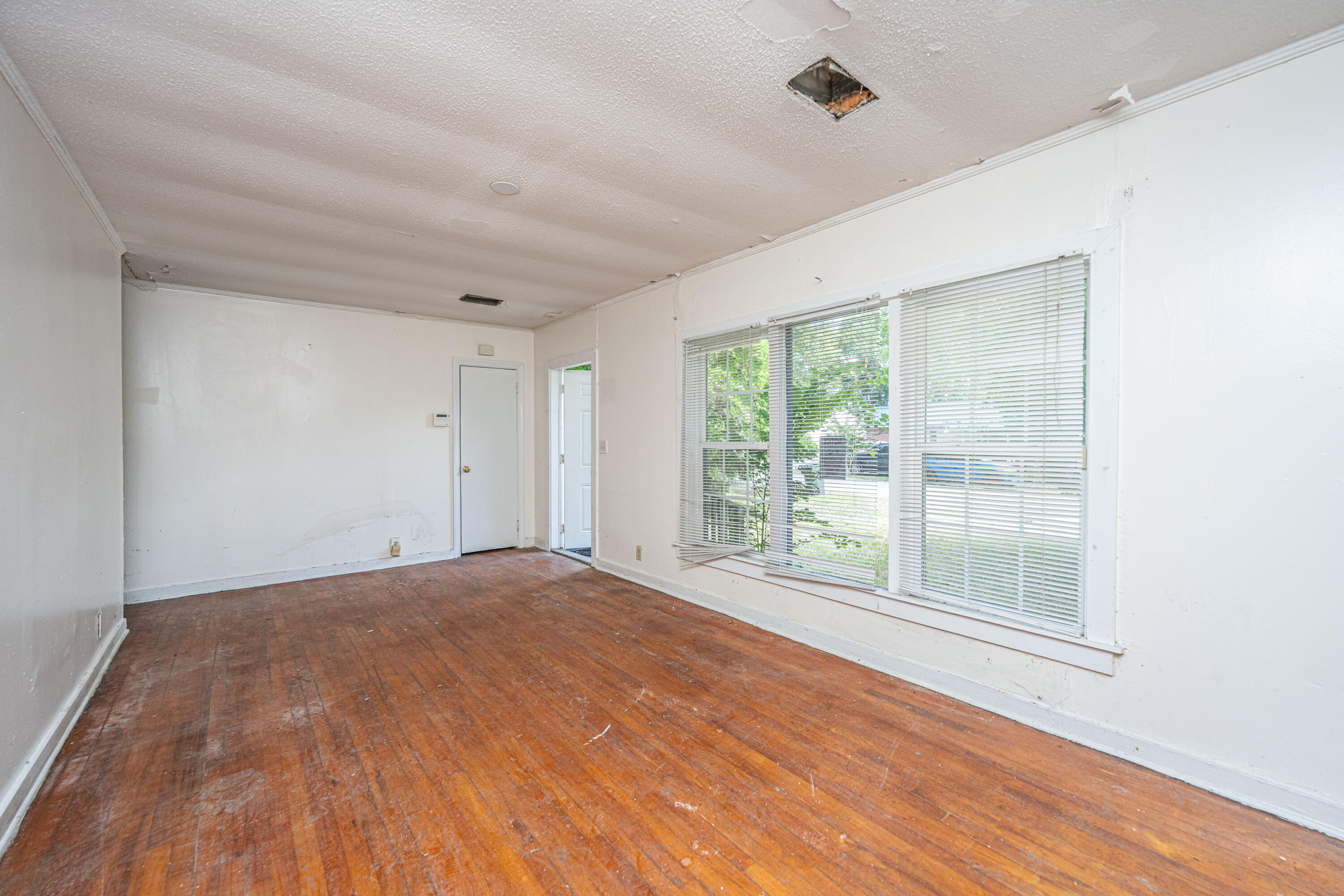 1612 Evergreen Street