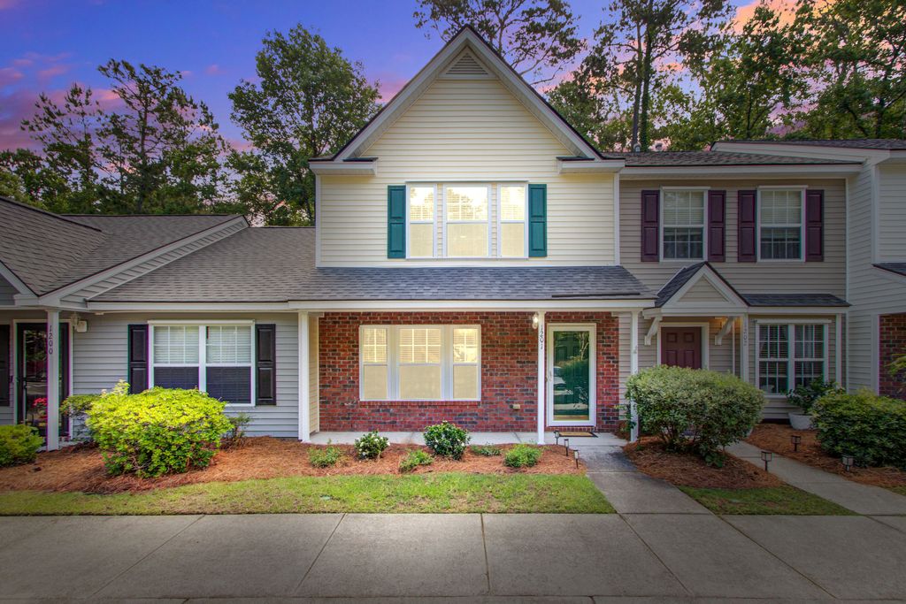 Photo of 1201 Pine Bluff Drive, Summerville, SC 29483 (MLS # 26000932)